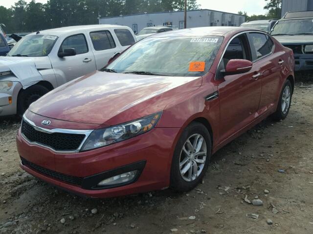 5XXGM4A70DG189792 - 2013 KIA OPTIMA LX BURGUNDY photo 2