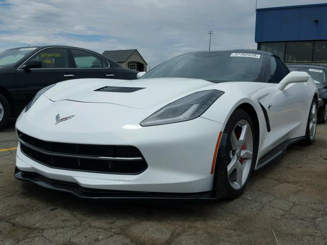 1G1YB2D79G5109059 - 2016 CHEVROLET CORVETTE S WHITE photo 2