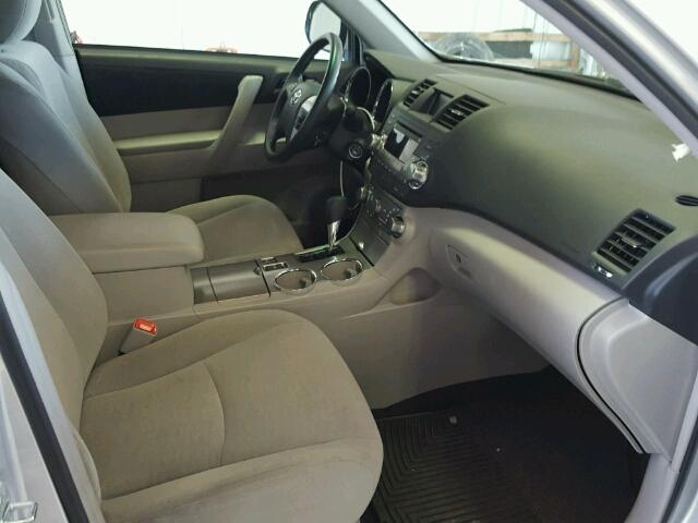 5TDBK3EH9CS137944 - 2012 TOYOTA HIGHLANDER SILVER photo 5