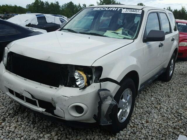 1FMCU0C79CKB09734 - 2012 FORD ESCAPE XLS WHITE photo 2