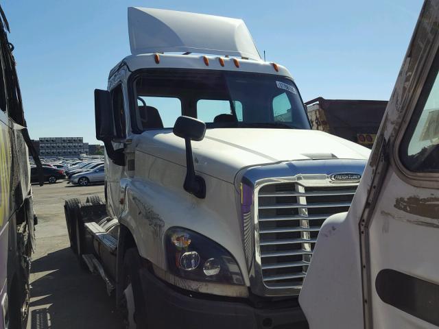 3AKJGEDV6GDHP5063 - 2016 FREIGHTLINER CASCADIA 1 WHITE photo 9