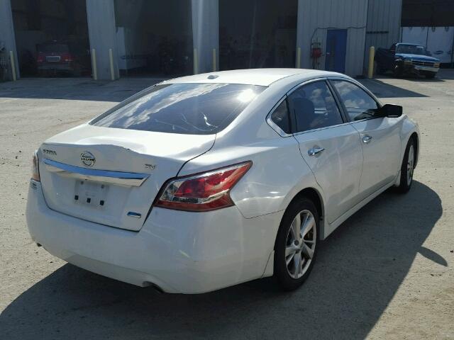 1N4AL3AP7DC145068 - 2013 NISSAN ALTIMA 2.5 WHITE photo 4