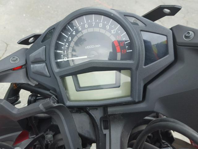 JKAEXEE11CDA05878 - 2012 KAWASAKI EX650 EC RED photo 8