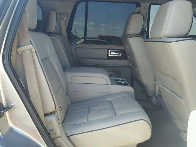 5LMFU27558LJ01825 - 2008 LINCOLN NAVIGATOR 银色 照片 6