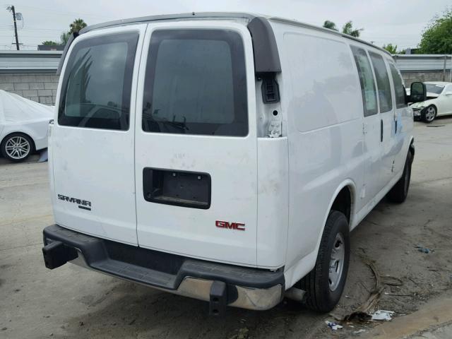 1GTW7AFF6G1903202 - 2016 GMC SAVANA G25 WHITE photo 4