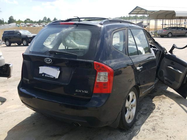 KNAFG526677075904 - 2007 KIA RONDO LX BLACK photo 4