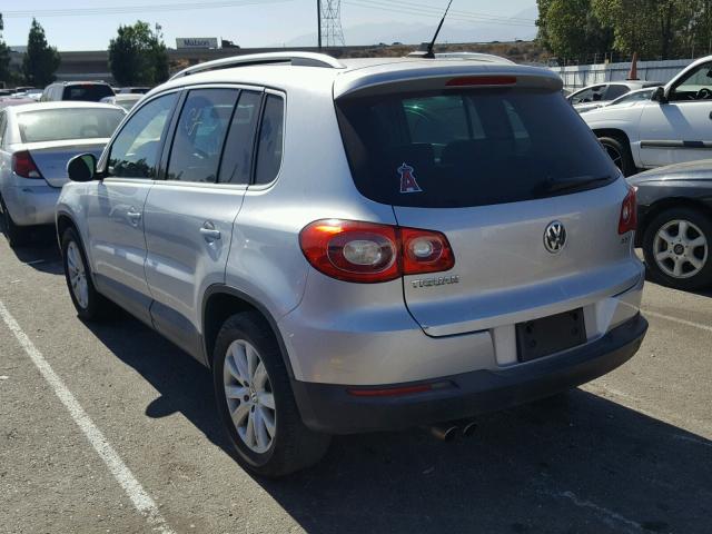 WVGAV75N69W500527 - 2009 VOLKSWAGEN TIGUAN S SILVER photo 3