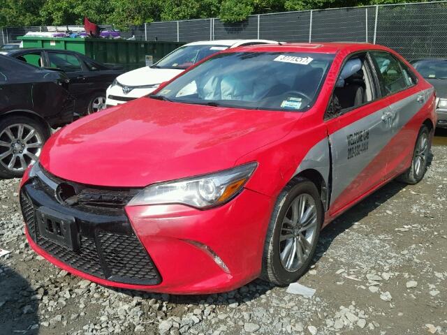 4T1BF1FK0GU522079 - 2016 TOYOTA CAMRY LE RED photo 2