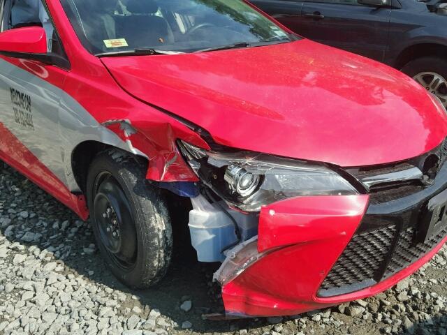 4T1BF1FK0GU522079 - 2016 TOYOTA CAMRY LE RED photo 9