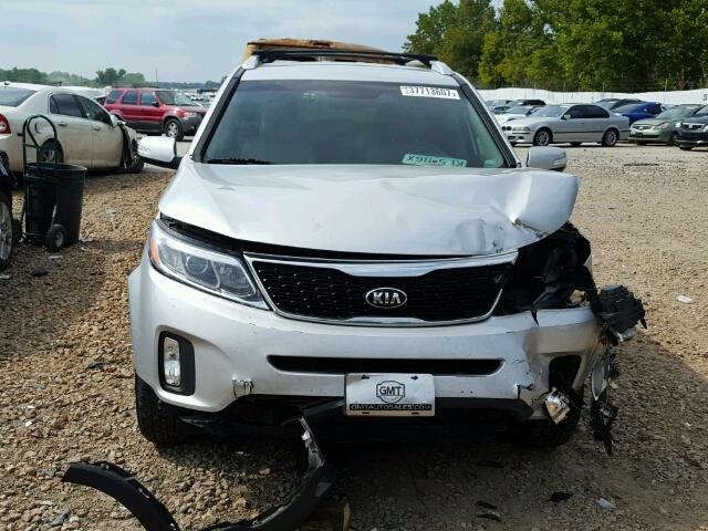 5XYKT3A64EG507490 - 2014 KIA SORENTO LX SILVER photo 9