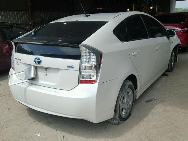 JTDKN3DU9A1266993 - 2010 TOYOTA PRIUS WHITE photo 4