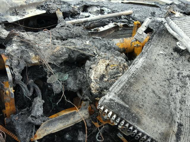 3VWDC21C71M429614 - 2001 VOLKSWAGEN NEW BEETLE დამწვარი ფოტო 8