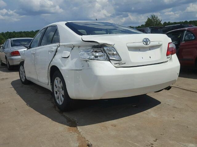 4T4BE46K09R121399 - 2009 TOYOTA CAMRY WHITE photo 3