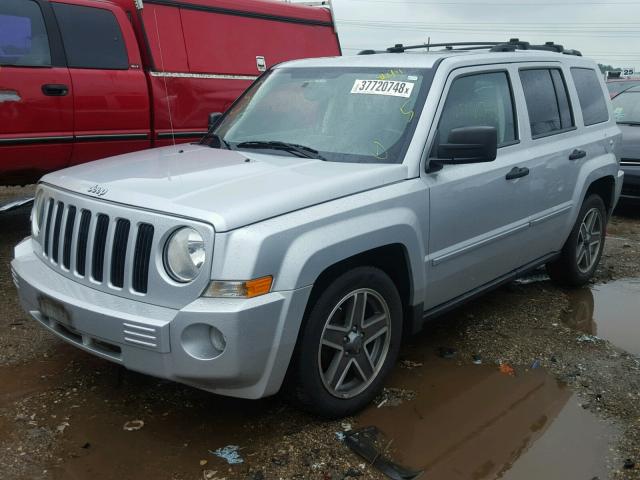 1J8FT48WX8D798456 - 2008 JEEP PATRIOT LI SILVER photo 2