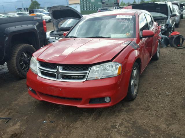 1B3BD2FG5BN552033 - 2011 DODGE AVENGER LU RED photo 2