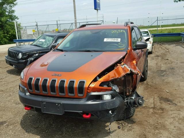 1C4PJMBB1FW739546 - 2015 JEEP CHEROKEE T ORANGE photo 2