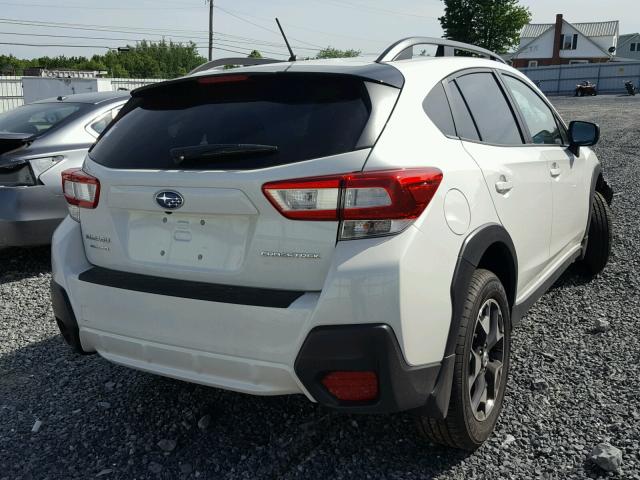 JF2GTAAC3JH271241 - 2018 SUBARU CROSSTREK WHITE photo 4