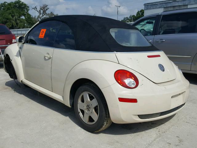 3VWRF31Y06M311782 - 2006 VOLKSWAGEN NEW BEETLE 米色 照片 3