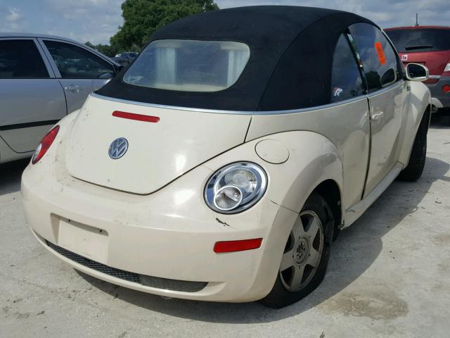 3VWRF31Y06M311782 - 2006 VOLKSWAGEN NEW BEETLE 米色 照片 4