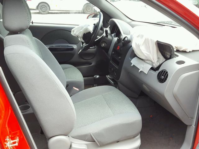 KL1TJ62684B145559 - 2004 CHEVROLET AVEO LS RED photo 5