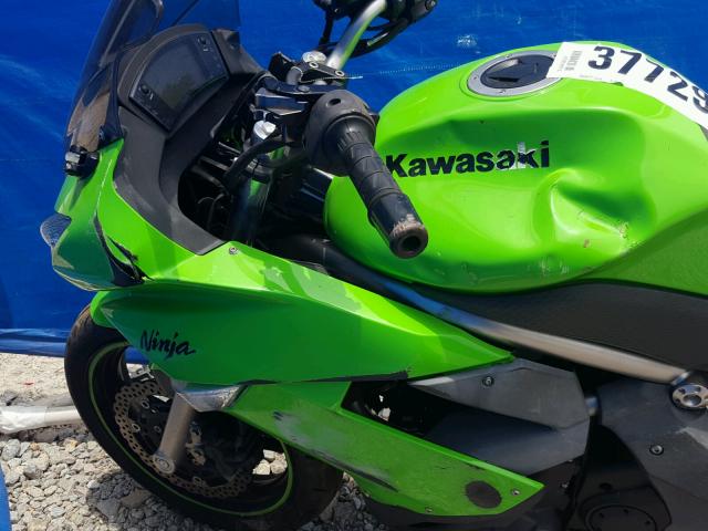 JKAEXEC1X9DA31939 - 2009 KAWASAKI EX650 C 绿色 照片 9