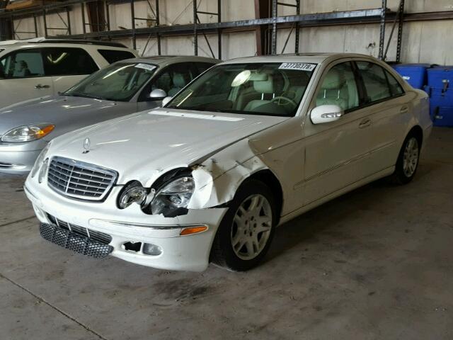 WDBUF26J96A877356 - 2006 MERCEDES-BENZ E 320 CDI WHITE photo 2