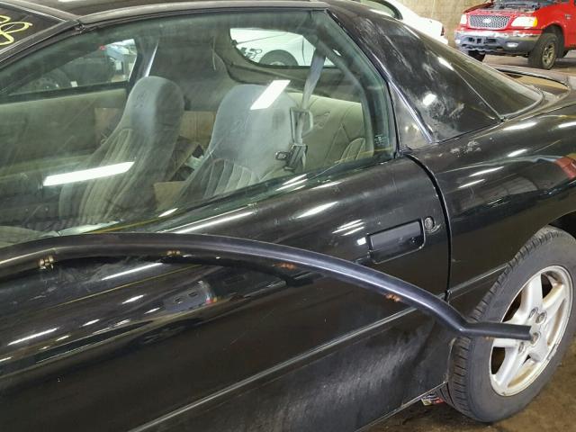 2G1FP22K1V2123739 - 1997 CHEVROLET CAMARO BAS შავი ფოტო 10