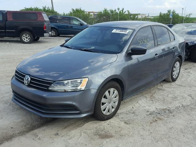 3VW2K7AJ0FM263319 - 2015 VOLKSWAGEN JETTA BASE SILVER photo 2