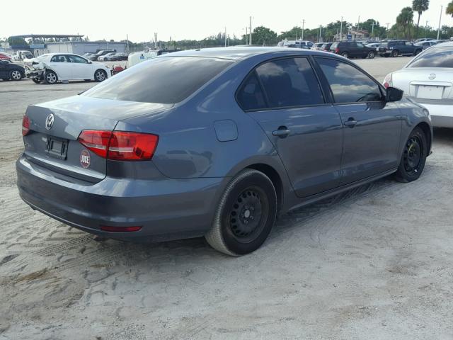 3VW2K7AJ0FM263319 - 2015 VOLKSWAGEN JETTA BASE SILVER photo 4