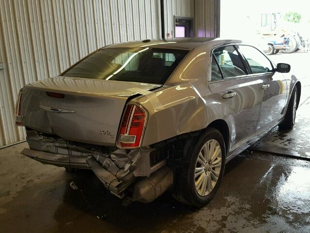 2C3CCAKG2DH665475 - 2013 CHRYSLER 300C SILVER photo 4