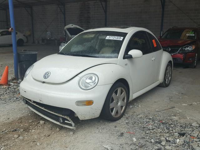 3VWDD21C62M409157 - 2002 VOLKSWAGEN NEW BEETLE 白色 照片 2