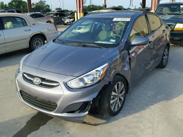 KMHCT4AE0HU320716 - 2017 HYUNDAI ACCENT SE GRAY photo 2