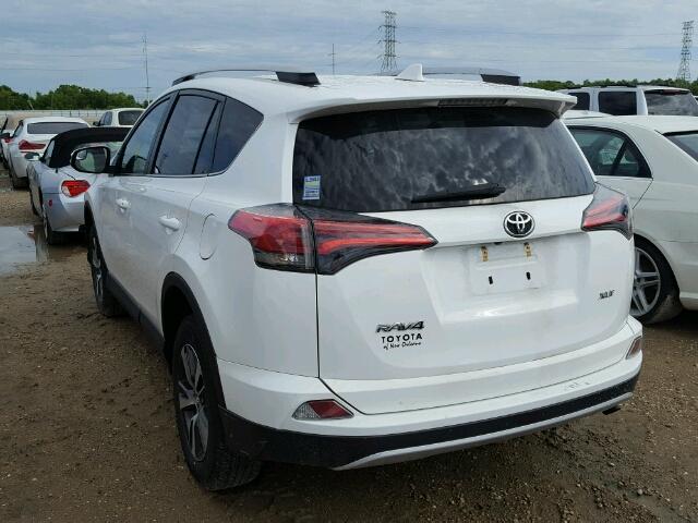 2T3WFREV3GW265664 - 2016 TOYOTA RAV4 WHITE photo 3