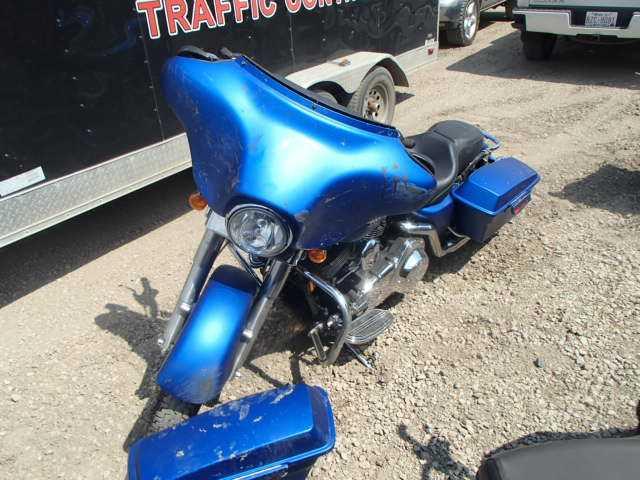 5HD1KB4107Y693409 - 2007 HARLEY-DAVIDSON FLHX BLUE photo 2