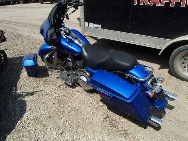 5HD1KB4107Y693409 - 2007 HARLEY-DAVIDSON FLHX BLUE photo 3