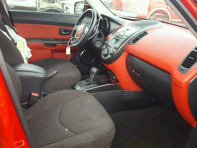 KNDJT2A24B7272133 - 2011 KIA SOUL + RED photo 5