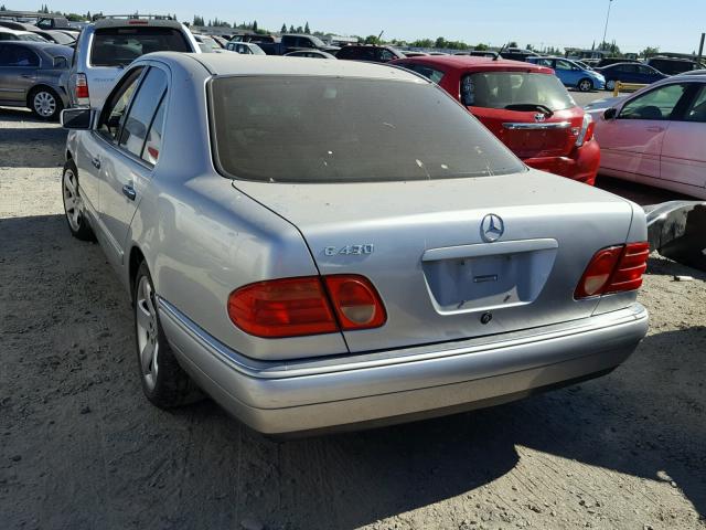 WDBJF70H5XA833894 - 1999 MERCEDES-BENZ E 430 SILVER photo 3