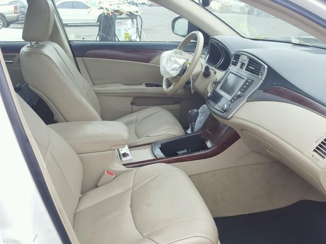4T1BK3DB0BU401345 - 2011 TOYOTA AVALON BAS WHITE photo 5