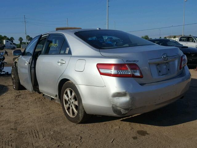 4T1BF3EK0AU578334 - 2010 TOYOTA CAMRY/SE/L SILVER photo 3