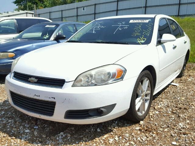 2G1WC5EM3A1161211 - 2010 CHEVROLET IMPALA LTZ WHITE photo 2