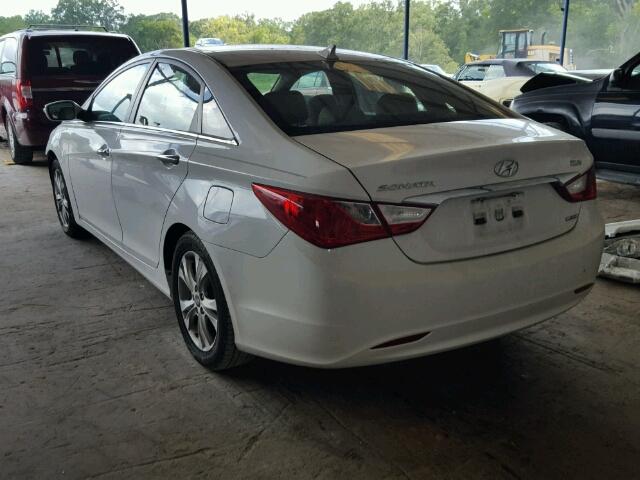 5NPEC4AC4BH143150 - 2011 HYUNDAI SONATA WHITE photo 3