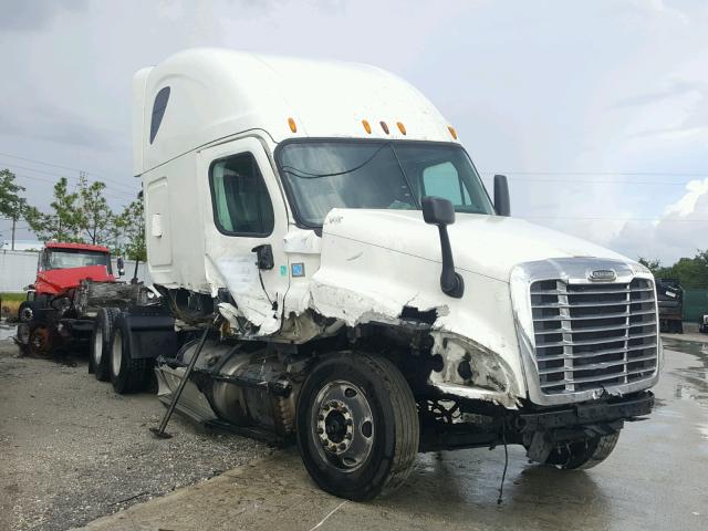 3AKJGLD63ESFV3327 - 2014 FREIGHTLINER CASCADIA 1 WHITE photo 1