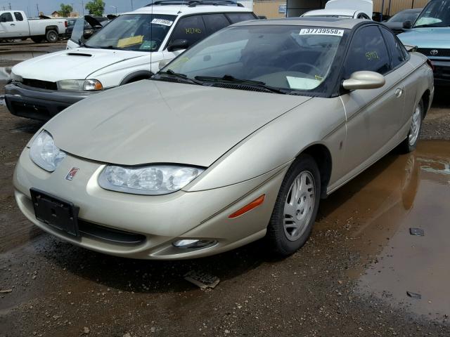 1G8ZY14731Z281716 - 2001 SATURN SC2 BEIGE photo 2