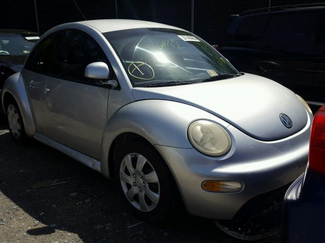 3VWCK21C21M466391 - 2001 VOLKSWAGEN NEW BEETLE 银色 照片 1