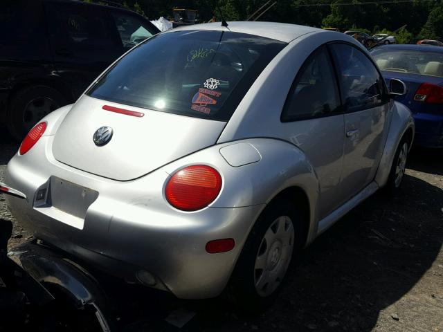 3VWCK21C21M466391 - 2001 VOLKSWAGEN NEW BEETLE 银色 照片 4