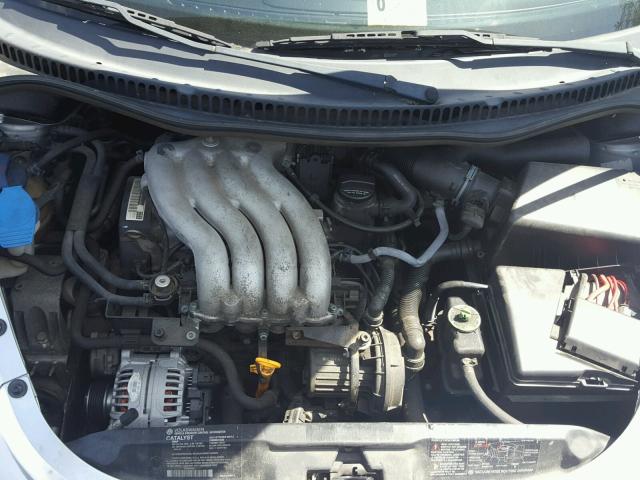 3VWCK21C21M466391 - 2001 VOLKSWAGEN NEW BEETLE 银色 照片 7