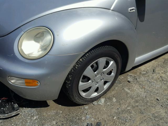 3VWCK21C21M466391 - 2001 VOLKSWAGEN NEW BEETLE 银色 照片 9