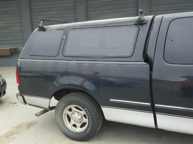 1FTZX1769WNA76962 - 1998 FORD F150 BLACK photo 9