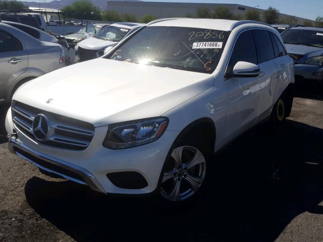 WDC0G4JB7HF265312 - 2017 MERCEDES-BENZ GLC 300 WHITE photo 2