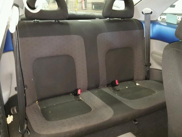 3VWBB61C5WM039815 - 1998 VOLKSWAGEN NEW BEETLE 蓝色 照片 6